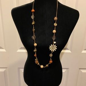 Daisy Flower Beaded Necklace